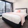 Отель Brand New Apartment on Anzac Ave, фото 8