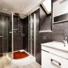 Отель Modern Family Home With Wellness, фото 9