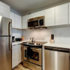 Отель The Stratus - Vibrant Studio in Heart of Downtown, фото 20