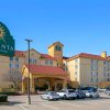 Отель La Quinta Inn & Suites by Wyndham DFW Airport South / Irving в Ирвинге