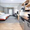 Отель Candlewood Suites DFW West - Hurst, an IHG Hotel, фото 6
