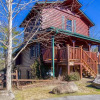 Отель Gatlinburg Enchantment - 3br - 3ba Sleeps 10! 3 Bedroom Cabin, фото 16