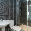Отель Stunning 5-bed House in Ashford, фото 10