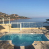 Отель Villa With Private Beach - Villa Lou Cade, фото 10