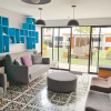 Отель w Stunning 1BR Near Central Restaurante, фото 12