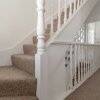 Отель 2 Bedroom House With Garden in Tooting, фото 17
