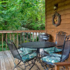 Отель Between Here & There, 3 Bedrooms, Sleeps 6, Views, Hot Tub, фото 10