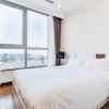 Отель *Bom Homes* Vinhomes Central Park- Luxury Apartment, фото 6