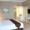 Отель Golden Tulip Legacy Surabaya, фото 7