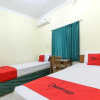 Отель Reddoorz near Rumah Sakit Condong Catur, фото 24