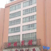 Отель Yuzhong GongXiao Hotel, фото 1