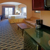 Отель Comfort Inn & Suites Dallas Medical - Market Center, фото 6