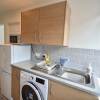 Отель Lovely Modern Flat with Parking Near Airbus, Uwe, MOD, фото 4