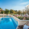 Отель Magnificent Villa in Supetar With Swimming Pool, фото 16