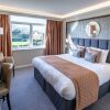 Отель Ramada Resort by Wyndham Park Hall Wolverhampton в Вулвергемптоне