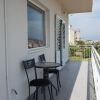 Отель Modern, Bright and Spacious sea View Apartment, Short Walk to the Beaches, фото 8