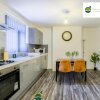 Отель 3 Bedroom Coventry House By Passionfruitproperties with Free Wi fi Large Garden and Driveway 52NRC, фото 4