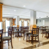 Отель Comfort Inn Bourbonnais near I-57, фото 21