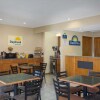 Отель Days Inn Wichita West Near Airport, фото 13