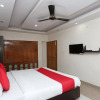 Отель Apartment Palace BY OYO Rooms, фото 5