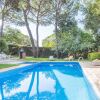 Отель Cute House With Wooden Shutters Large Enclosed Garden Near Lloret de Mar, фото 8