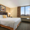 Отель Days Hotel by Wyndham University Ave SE, фото 6