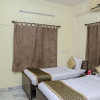Отель OYO 11360 Western Enclave, фото 13