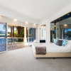 Отель Edgewater on Chevron Waterfront 5 Bedroom Deluxe House Central Surfers, фото 13