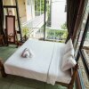 Отель Feung Nakorn Balcony Rooms and Cafe, фото 13