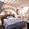 Отель UNESCO Hidden Arches – Restored 3 Bedroom Apartment in the Historic Pilies St., фото 15