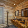 Отель Big Log Lodge 4 Bedroom House, фото 19