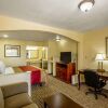Отель Econo Lodge Inn & Suites, фото 5