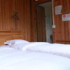 Отель Dragon’s Den Hostel, фото 4