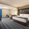 Отель La Quinta Inn & Suites By Wyndham Orlando - Idrive Theme Parks, фото 14