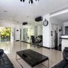 Отель TJ White Villa 670m2 with Private Pool and Outstanding View by GLOBALSTAY, фото 4
