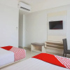 Отель OYO 3269 Hotel Grand Sayang Park Makass, фото 17
