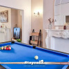 Отель White Cozy House With Pool Table Game Room, фото 17