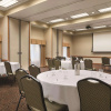 Отель Country Inn & Suites by Radisson, Mankato Hotel and Conference Center, MN, фото 11