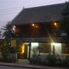 Отель Muonglao Guesthouse Отель Muonglao Guesthouse в Луангпхабанге