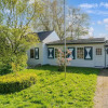 Отель Amazing Holiday Home With Spacious Garden, фото 21