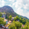 Отель OYO 13693 Home Royal Wood 3BHK Mall Road, фото 12