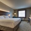 Отель Holiday Inn Express Hotel & Suites Vernon College Area, an IHG Hotel в Верноне