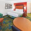 Отель La Quinta Inn Suites Galleria, фото 6