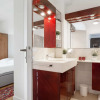 Отель Exquisite Apartment for 4 - Live Like a Parisian, фото 4