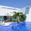 Отель Luxurious Oceanfront Penthouse with Private Pool, фото 7