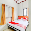 Отель OYO 90048 Teratai Bekasi Guesthouse, фото 1