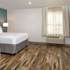 Отель WoodSpring Suites Signature Houston IAH Airport, фото 25