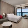 Отель Ramada By Wyndham Huizhou Double Moon Bay, фото 16