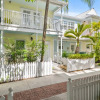 Отель A Place In Paradise by Avantstay Key West Walkable w/ Shared Pool Week Long Stays Only, фото 16
