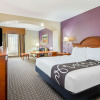 Отель La Quinta Inn & Suites by Wyndham Gainesville, фото 3